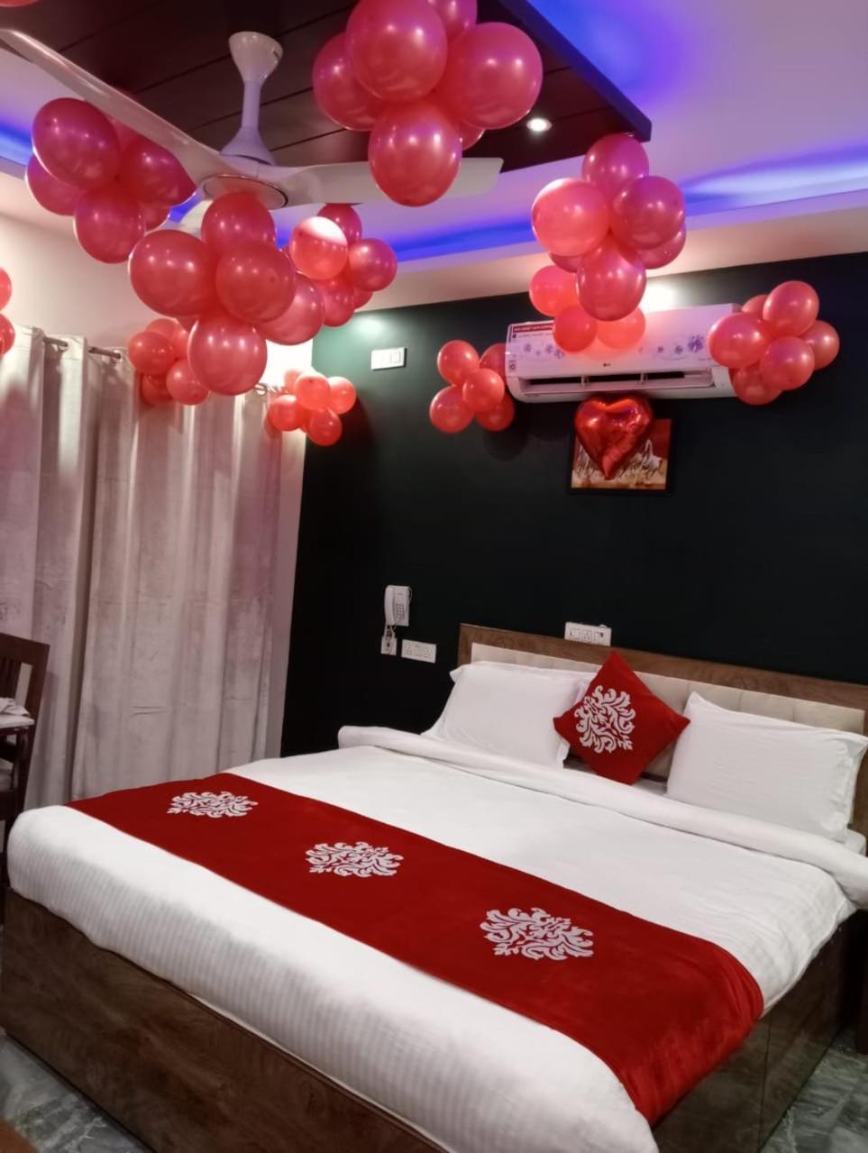 The Swiss Residency Hotel Greater Noida Exterior foto
